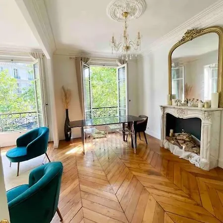 Sublime Haussmanien 2min Parc Monceau Apartment Paris