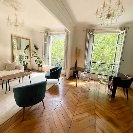 Sublime Haussmanien 2min Parc Monceau Apartment Paris