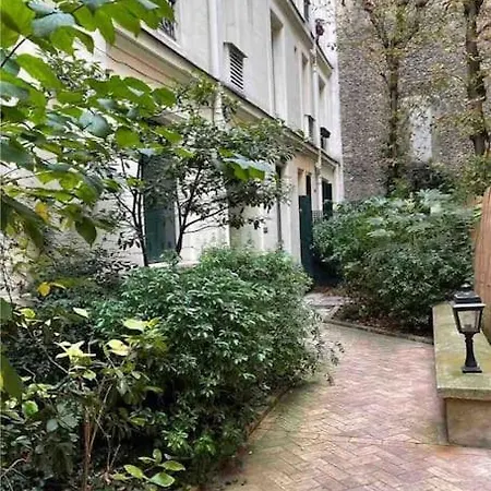 Apartment Sublime Haussmanien 2min Parc Monceau *