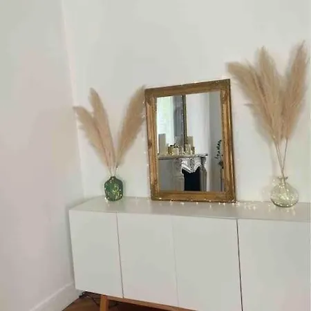 Sublime Haussmanien 2min Parc Monceau Apartment Paris