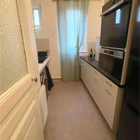 Apartment Sublime Haussmanien 2min Parc Monceau *
