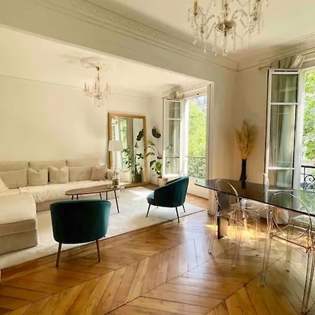 Apartment Sublime Haussmanien 2min Parc Monceau *
